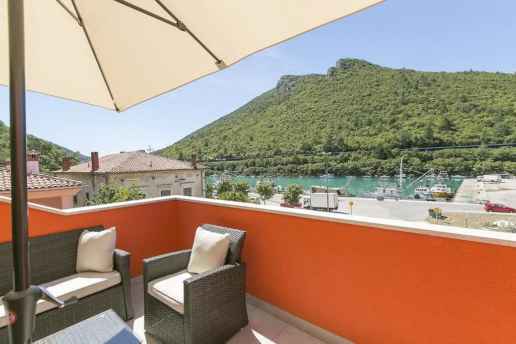 Holiday home Haus In Istrien Direkt Am Meer Plomin